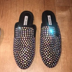 Cape Robbin Black Rhinestoned Slippers